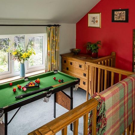 1 Tan Yr Eglwys Barn Cottage Pontardawe 外观 照片
