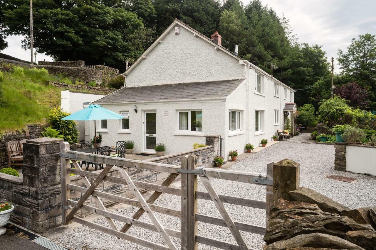 1 Tan Yr Eglwys Barn Cottage Pontardawe 外观 照片